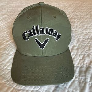 Callaway golf hat Men's size L/XL green, subtle camouflage undertone pattern